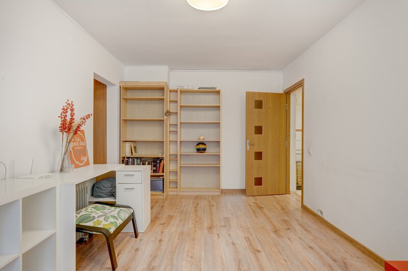 Baba Novac, Dristor, Piata Alba Iulia, Decebal