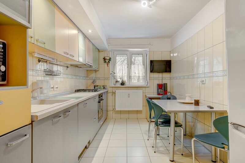 Baba Novac, Dristor, Piata Alba Iulia, Decebal